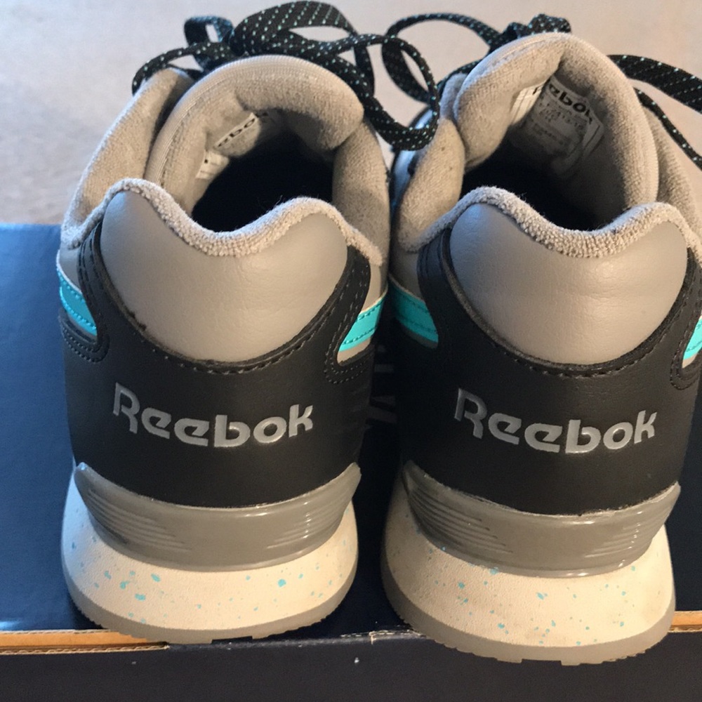 NIB Reebok safety sneakers - Picture 3 of 11